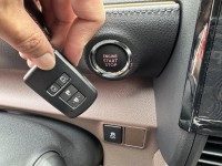 Toyota  SIENTA 金鑽店~SIENTA 1.8 正7人座 只跑7000多公里 雙電滑門 360度環景影像 車道偏離 變換輔助系統 AEB自動緊急煞車系統 遠光燈自動控制 胎壓監控 斜坡起步輔助 循跡防滑 8安 免鑰啟動車門鎖 定速 光感應頭燈 電動摺疊後視鏡 盲點偵測 導航 ￼Apple CarPlay 藍芽通訊 方向盤快控鍵 抬頭顯示器 前後行車記錄器 恆溫空調 後座出風口 粉塵過濾器 LED日行燈 等多項配備！ | 新北市汽車商業同業公會｜TACA優良車商聯盟｜中古、二手車買車賣車公會認證保固
