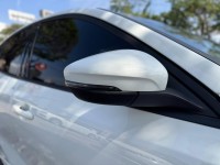 Ford/福特  Focus 金鑽店~Focus ST-Line Vignale 主要配備有 ACC主動跟車系統 車道維持輔助 車道變換輔助 車道偏離警示 斜坡起步輔助 循跡防滑 8安 AEB自動煞車 遠光燈自動控制 胎壓監控 免鑰啟動車門鎖 定速 光感應頭燈 主動轉向燈 雨滴感應雨刷 導航 倒車影像 Apple CarPlay  電動摺疊後視鏡 HUD抬頭顯示器 分區恆溫空調 換檔撥片 粉塵過濾器 雙前座跑車座椅 ￼￼電動座椅 LED日行燈 頭燈 尾燈 空力套件 幾乎是滿配！ | 新北市汽車商業同業公會｜TACA優良車商聯盟｜中古、二手車買車賣車公會認證保固