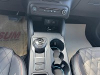 Ford/福特  Focus 金鑽店~Focus ST-Line Vignale 主要配備有 ACC主動跟車系統 車道維持輔助 車道變換輔助 車道偏離警示 斜坡起步輔助 循跡防滑 8安 AEB自動煞車 遠光燈自動控制 胎壓監控 免鑰啟動車門鎖 定速 光感應頭燈 主動轉向燈 雨滴感應雨刷 導航 倒車影像 Apple CarPlay  電動摺疊後視鏡 HUD抬頭顯示器 分區恆溫空調 換檔撥片 粉塵過濾器 雙前座跑車座椅 ￼￼電動座椅 LED日行燈 頭燈 尾燈 空力套件 幾乎是滿配！ | 新北市汽車商業同業公會｜TACA優良車商聯盟｜中古、二手車買車賣車公會認證保固