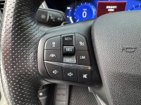 Ford/福特  Kuga 金鑽店~超優質的休旅車來囉！大滿配 2023年式Kuga  ST-Line X AWD 2.0 新車價120幾萬 新車原廠保固中 里程保證！主要配備有，ACC主動跟車 車道維持輔助 車道變換輔助 車道偏離警示 循跡防滑 斜坡起步輔助 AEB自動緊急煞車 7安 遠光燈自動控制 胎壓監控 免鑰啟動車門鎖 定速 360度環景影像 雨滴感應雨刷 光感應頭燈 全景天窗 電動尾門 HUD抬頭顯示器 電動摺疊後視鏡 導航 Apple CarPlay ￼換檔撥片 分區恆溫空調 粉塵過濾器 電動座椅 後座出風口 雙前座跑車 | 新北市汽車商業同業公會｜TACA優良車商聯盟｜中古、二手車買車賣車公會認證保固