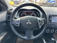 Mitsubishi  Outlander 金鑽店~Outlander 2.4 便宜又大碗的 休旅車 天窗 雙安 免鑰啟動車門鎖 定速 光感應頭燈 方向盤快控鍵 恆溫空調 盲點偵測 粉塵過濾器 車頂行李架 LED尾燈 導航 倒車影像 等配備！ | 新北市汽車商業同業公會｜TACA優良車商聯盟｜中古、二手車買車賣車公會認證保固