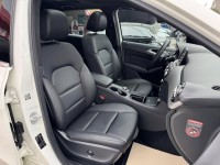 Mercedes-Benz/賓士   B-CLASS  B200 金鑽店~小改款 總代理B200 里程履約保證只跑8萬多公里 白色 全景天窗 雙電動記憶座椅 9安 循跡防滑 主動式安全預防系統 胎壓監控 免鑰啟動車門鎖 定速 自動停車 光感應頭燈 雨滴感應雨刷 倒車影像 後座出風口 藍芽通訊 換檔撥片 LED頭燈 尾燈 日行燈 等多項配備！ | 新北市汽車商業同業公會｜TACA優良車商聯盟｜中古、二手車買車賣車公會認證保固
