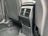 Mercedes-Benz/賓士   B-CLASS  B200 金鑽店~小改款 總代理B200 里程履約保證只跑8萬多公里 白色 全景天窗 雙電動記憶座椅 9安 循跡防滑 主動式安全預防系統 胎壓監控 免鑰啟動車門鎖 定速 自動停車 光感應頭燈 雨滴感應雨刷 倒車影像 後座出風口 藍芽通訊 換檔撥片 LED頭燈 尾燈 日行燈 等多項配備！ | 新北市汽車商業同業公會｜TACA優良車商聯盟｜中古、二手車買車賣車公會認證保固