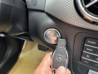 Mercedes-Benz/賓士   B-CLASS  B200 金鑽店~小改款 總代理B200 里程履約保證只跑8萬多公里 白色 全景天窗 雙電動記憶座椅 9安 循跡防滑 主動式安全預防系統 胎壓監控 免鑰啟動車門鎖 定速 自動停車 光感應頭燈 雨滴感應雨刷 倒車影像 後座出風口 藍芽通訊 換檔撥片 LED頭燈 尾燈 日行燈 等多項配備！ | 新北市汽車商業同業公會｜TACA優良車商聯盟｜中古、二手車買車賣車公會認證保固