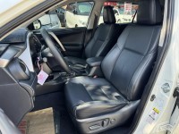 Toyota  RAV4 金鑽店~RAV4  2.0 尊爵版 里程履約保證只跑9萬多公里！  主要配備有，ACC自動跟車系統 車道偏離警示 斜坡起步輔助 循跡防滑系統 9安 遠光燈自動控制 胎壓監控 免鑰啟動車門鎖 定速 光感應頭燈 電動折疊後視鏡 倒車影像 導航 Apple CarPlay ￼分區恆溫空調 粉塵過濾器 電動座椅 LED日行燈 頭燈 尾燈 等多項配備！ | 新北市汽車商業同業公會｜TACA優良車商聯盟｜中古、二手車買車賣車公會認證保固