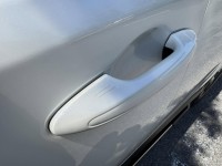 Toyota  RAV4 金鑽店~RAV4  2.0 尊爵版 里程履約保證只跑9萬多公里！  主要配備有，ACC自動跟車系統 車道偏離警示 斜坡起步輔助 循跡防滑系統 9安 遠光燈自動控制 胎壓監控 免鑰啟動車門鎖 定速 光感應頭燈 電動折疊後視鏡 倒車影像 導航 Apple CarPlay ￼分區恆溫空調 粉塵過濾器 電動座椅 LED日行燈 頭燈 尾燈 等多項配備！ | 新北市汽車商業同業公會｜TACA優良車商聯盟｜中古、二手車買車賣車公會認證保固