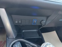 Toyota  RAV4 金鑽店~RAV4  2.0 尊爵版 里程履約保證只跑9萬多公里！  主要配備有，ACC自動跟車系統 車道偏離警示 斜坡起步輔助 循跡防滑系統 9安 遠光燈自動控制 胎壓監控 免鑰啟動車門鎖 定速 光感應頭燈 電動折疊後視鏡 倒車影像 導航 Apple CarPlay ￼分區恆溫空調 粉塵過濾器 電動座椅 LED日行燈 頭燈 尾燈 等多項配備！ | 新北市汽車商業同業公會｜TACA優良車商聯盟｜中古、二手車買車賣車公會認證保固