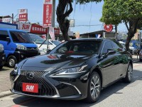 Lexus  ES200 金鑽店~ES200 里程保證只跑7千公里  ACC自動跟車 車道偏離警示 胎壓 斜坡輔助 循跡防滑 定速 免鑰啟動 摸門感應 十安 雙電動座椅 等多樣配備！ | 新北市汽車商業同業公會｜TACA優良車商聯盟｜中古、二手車買車賣車公會認證保固