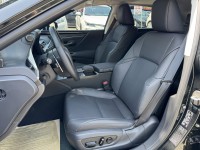 Lexus  ES200 金鑽店~ES200 里程保證只跑7千公里  ACC自動跟車 車道偏離警示 胎壓 斜坡輔助 循跡防滑 定速 免鑰啟動 摸門感應 十安 雙電動座椅 等多樣配備！ | 新北市汽車商業同業公會｜TACA優良車商聯盟｜中古、二手車買車賣車公會認證保固