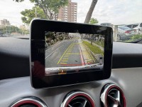 Mercedes-Benz/賓士   GLA-CLASS  GLA180 金鑽店~總代理GLA180 白1.6 渦輪增壓 AMG版 前輪驅動 雙離合器7速自手排 原廠保養紀錄 車況真的非常優 內裝也顧的很漂亮 非常適合小家庭用車！ | 新北市汽車商業同業公會｜TACA優良車商聯盟｜中古、二手車買車賣車公會認證保固