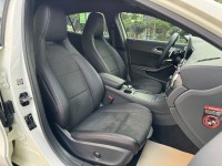 Mercedes-Benz/賓士   GLA-CLASS  GLA180 金鑽店~總代理GLA180 白1.6 渦輪增壓 AMG版 前輪驅動 雙離合器7速自手排 原廠保養紀錄 車況真的非常優 內裝也顧的很漂亮 非常適合小家庭用車！ | 新北市汽車商業同業公會｜TACA優良車商聯盟｜中古、二手車買車賣車公會認證保固