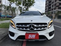 Mercedes-Benz/賓士   GLA-CLASS  GLA180 金鑽店~總代理GLA180 白1.6 渦輪增壓 AMG版 前輪驅動 雙離合器7速自手排 原廠保養紀錄 車況真的非常優 內裝也顧的很漂亮 非常適合小家庭用車！ | 新北市汽車商業同業公會｜TACA優良車商聯盟｜中古、二手車買車賣車公會認證保固