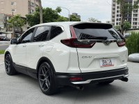 Honda  CR-V 金鑽店~選配超過10萬以上☆小改款5.5代 VTI-S.一手車+里程保證‧ACC跟車.車道偏移.360度環景 | 新北市汽車商業同業公會｜TACA優良車商聯盟｜中古、二手車買車賣車公會認證保固