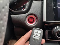 Honda  CR-V 金鑽店~選配超過10萬以上☆小改款5.5代 VTI-S.一手車+里程保證‧ACC跟車.車道偏移.360度環景 | 新北市汽車商業同業公會｜TACA優良車商聯盟｜中古、二手車買車賣車公會認證保固