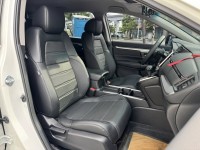 Honda  CR-V 金鑽店~選配超過10萬以上☆小改款5.5代 VTI-S.一手車+里程保證‧ACC跟車.車道偏移.360度環景 | 新北市汽車商業同業公會｜TACA優良車商聯盟｜中古、二手車買車賣車公會認證保固