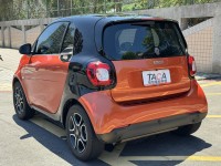 Smart  SMART FORTWO 金鑽店~新進2019年式 SMART FORTWO 2人座 6速雙離合器自手排 自然進氣 1.0 後輪驅動 71匹馬力 此車超省油省稅 遮風擋雨 冬暖夏涼 停車超方便 情侶外出遊玩神車！ | 新北市汽車商業同業公會｜TACA優良車商聯盟｜中古、二手車買車賣車公會認證保固
