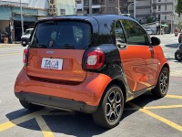 Smart  SMART FORTWO 金鑽店~新進2019年式 SMART FORTWO 2人座 6速雙離合器自手排 自然進氣 1.0 後輪驅動 71匹馬力 此車超省油省稅 遮風擋雨 冬暖夏涼 停車超方便 情侶外出遊玩神車！ | 新北市汽車商業同業公會｜TACA優良車商聯盟｜中古、二手車買車賣車公會認證保固
