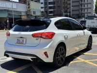Ford/福特  Focus 金鑽店~FOCUS  正ST 2.3 進口版 掀背 280匹馬力 渦輪增壓 7速手自排 前輪驅動 RECARO雙前座跑車座椅 4門迎賓燈 全螢幕智慧行車記錄器!! | 新北市汽車商業同業公會｜TACA優良車商聯盟｜中古、二手車買車賣車公會認證保固