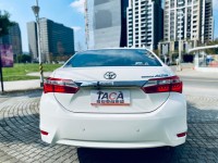 Toyota  Altis 2014年 TOYOTA ALTIS 阿帝士 1.8L 白色 | 新北市汽車商業同業公會｜TACA優良車商聯盟｜中古、二手車買車賣車公會認證保固