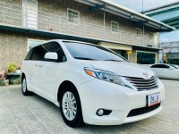 Toyota  Sienna 2016年 TOYOTA Sienna 希安娜 白色 3.5L 八人座XLE版 | 新北市汽車商業同業公會｜TACA優良車商聯盟｜中古、二手車買車賣車公會認證保固