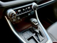 Toyota  RAV4 2020年領牌 TOYOTA RAV4 白色 2.0L 旗艦版 | 新北市汽車商業同業公會｜TACA優良車商聯盟｜中古、二手車買車賣車公會認證保固