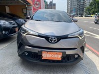 Toyota  C-HR 【贏錠嚴選 尊爵AWD、認證美車如新】 | 新北市汽車商業同業公會｜TACA優良車商聯盟｜中古、二手車買車賣車公會認證保固