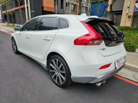 Volvo  V40 Acc跟車輔助 全景天窗 | 新北市汽車商業同業公會｜TACA優良車商聯盟｜中古、二手車買車賣車公會認證保固