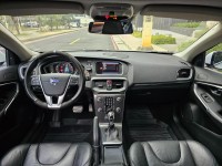 Volvo  V40 Acc跟車輔助 全景天窗 | 新北市汽車商業同業公會｜TACA優良車商聯盟｜中古、二手車買車賣車公會認證保固
