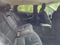 Volvo  V40 VOLVO V40 T4 珍珠白 認證車 | 新北市汽車商業同業公會｜TACA優良車商聯盟｜中古、二手車買車賣車公會認證保固