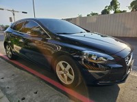 Volvo  V40 VOLVO V40 T4 原鈑件原漆 | 新北市汽車商業同業公會｜TACA優良車商聯盟｜中古、二手車買車賣車公會認證保固