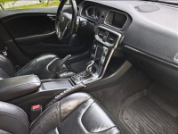 Volvo  V40 Rdesign旗艦版 | 新北市汽車商業同業公會｜TACA優良車商聯盟｜中古、二手車買車賣車公會認證保固