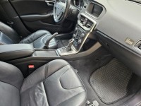 Volvo  V40 VOLVO V40 T4 原鈑件原漆 | 新北市汽車商業同業公會｜TACA優良車商聯盟｜中古、二手車買車賣車公會認證保固
