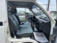Mitsubishi  Delica ~TACA優良車商~*(小林汽車)* 正2015年 MITSUBISHI DELICA 三菱 得利卡 2.4 白色 貨車 木床 手排 貨架 倒車影像 | 新北市汽車商業同業公會｜TACA優良車商聯盟｜中古、二手車買車賣車公會認證保固
