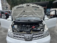 Nissan  Livina ~TACA優良車商~*(小林汽車)* 正2012年 NISSAN LIVINA 日產 樂薇娜 1.6 白色 DVD 黑內裝 | 新北市汽車商業同業公會｜TACA優良車商聯盟｜中古、二手車買車賣車公會認證保固