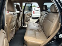 Honda  CR-V ~TACA優良車商~*(小林汽車)* 正2004年 本田 HONDA CR-V 二代 2.0 黑色 棕色內裝 定速 | 新北市汽車商業同業公會｜TACA優良車商聯盟｜中古、二手車買車賣車公會認證保固