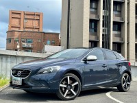 Volvo  V40 2015 Volvo V40 T5 2.0 旗艦版 頂級 原版件認證車 | 新北市汽車商業同業公會｜TACA優良車商聯盟｜中古、二手車買車賣車公會認證保固