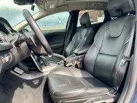Volvo  V40 2015 Volvo V40 T5 2.0 旗艦版 頂級 原版件認證車 | 新北市汽車商業同業公會｜TACA優良車商聯盟｜中古、二手車買車賣車公會認證保固