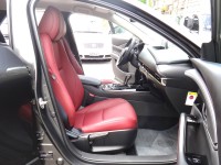 Mazda  CX-30    24式僅跑5千保證里程原廠保固中馬自達CX30換檔撥片電動椅跟車盲點aeb抬顯BOSE影音保證實車實價 | 新北市汽車商業同業公會｜TACA優良車商聯盟｜中古、二手車買車賣車公會認證保固