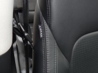 Hyundai  Santa Fe    17年保證里程現代山土匪4傳車頂架全景抬顯前後行車紀錄器原廠車側踏板自動停車導引保證實車實價 | 新北市汽車商業同業公會｜TACA優良車商聯盟｜中古、二手車買車賣車公會認證保固