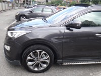 Hyundai  Santa Fe    17年保證里程現代山土匪4傳車頂架全景抬顯前後行車紀錄器原廠車側踏板自動停車導引保證實車實價 | 新北市汽車商業同業公會｜TACA優良車商聯盟｜中古、二手車買車賣車公會認證保固