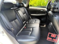 Nissan  Tiida 【旗艦環景版 只跑４萬 免鑰匙 恆溫 導航】2016年款NISSAN TIIDA | 新北市汽車商業同業公會｜TACA優良車商聯盟｜中古、二手車買車賣車公會認證保固