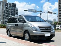 Hyundai  Starex 2015 Hyundai Grand Starex 12人座滑軌型 史塔瑞斯 全車如新 車況超讚 現代 商務車 廂型車 | 新北市汽車商業同業公會｜TACA優良車商聯盟｜中古、二手車買車賣車公會認證保固