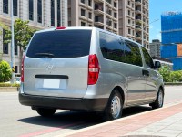 Hyundai  Starex 2015 Hyundai Grand Starex 12人座滑軌型 史塔瑞斯 全車如新 車況超讚 現代 商務車 廂型車 | 新北市汽車商業同業公會｜TACA優良車商聯盟｜中古、二手車買車賣車公會認證保固