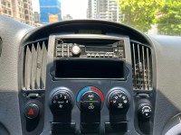 Hyundai  Starex 2015 Hyundai Grand Starex 12人座滑軌型 史塔瑞斯 全車如新 車況超讚 現代 商務車 廂型車 | 新北市汽車商業同業公會｜TACA優良車商聯盟｜中古、二手車買車賣車公會認證保固
