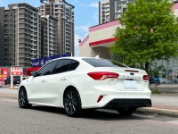 Ford/福特  Focus 《新車保固內》2022 Ford Focus 4D ST-Line Lommel X 只跑5.5萬公里 全車如新 原鈑件 | 新北市汽車商業同業公會｜TACA優良車商聯盟｜中古、二手車買車賣車公會認證保固
