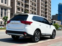 Mitsubishi  Outlander 《全台優質首選》2022 Mitsubishi Outlander S-AWC旗艦型 只跑5.5萬 安卓機 三菱 休旅車 | 新北市汽車商業同業公會｜TACA優良車商聯盟｜中古、二手車買車賣車公會認證保固