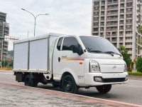 Hyundai  Porter 《只跑3600公里》2022 Hyundai Porter 2.5 自排 大單廂 升降尾門 四面開 現代 小霸王 貨車 | 新北市汽車商業同業公會｜TACA優良車商聯盟｜中古、二手車買車賣車公會認證保固