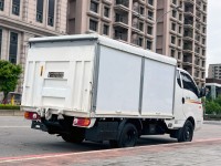Hyundai  Porter 《只跑3600公里》2022 Hyundai Porter 2.5 自排 大單廂 升降尾門 四面開 現代 小霸王 貨車 | 新北市汽車商業同業公會｜TACA優良車商聯盟｜中古、二手車買車賣車公會認證保固
