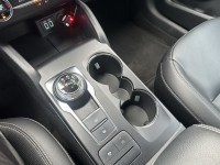 Ford/福特  Kuga Ford Kuga 2022年式EcoBoost 180 Lv2超質型 白色 | 新北市汽車商業同業公會｜TACA優良車商聯盟｜中古、二手車買車賣車公會認證保固