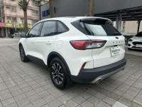 Ford/福特  Kuga Ford Kuga 2022年式EcoBoost 180 Lv2超質型 白色 | 新北市汽車商業同業公會｜TACA優良車商聯盟｜中古、二手車買車賣車公會認證保固